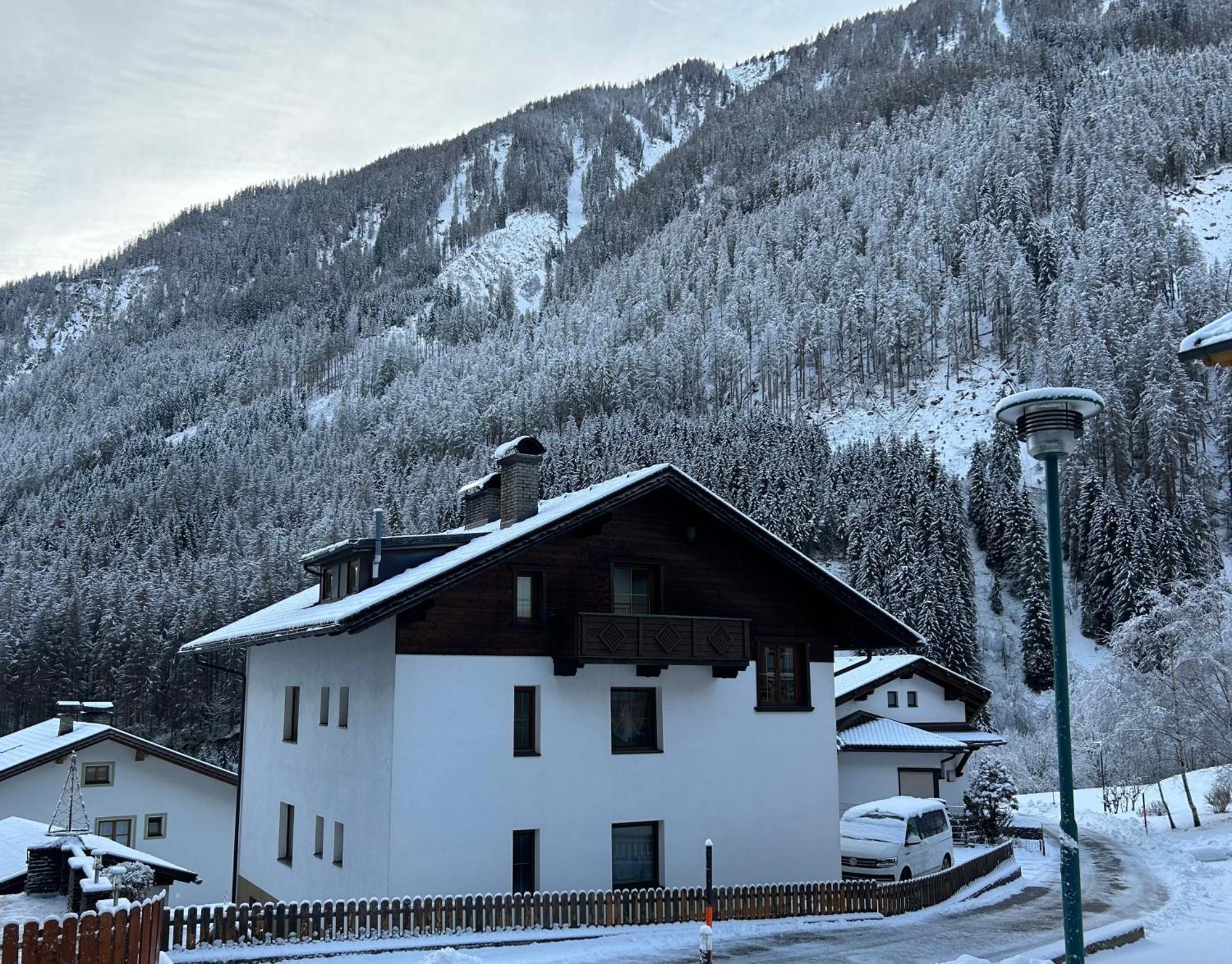 Haus Waldblick Apartman Hopfgarten in Defereggen Kültér fotó